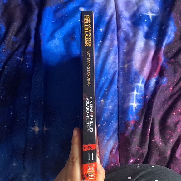 John Constantine Hellblazer Graphic Novel Vol 11 - Picture 2 of 5